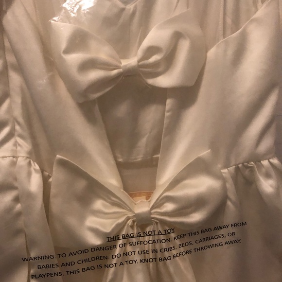 White short wedding dress - Picture 4 of 4